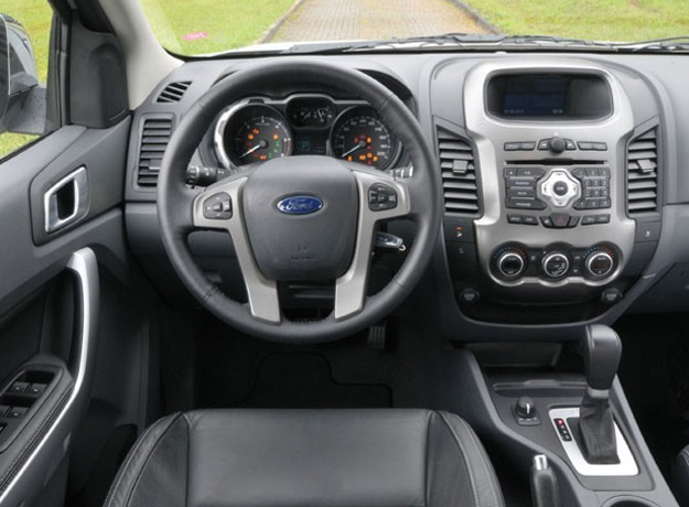 nova ford ranger 2013 brasil interior painel